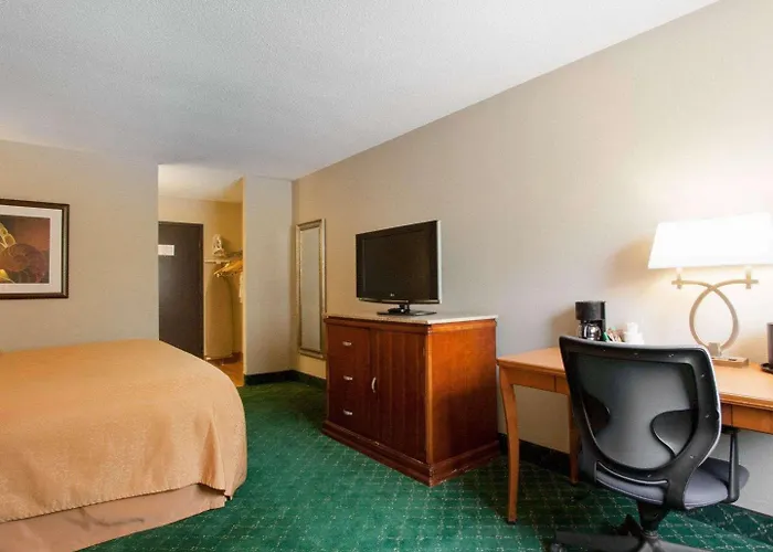 Quality I-57 Inn
