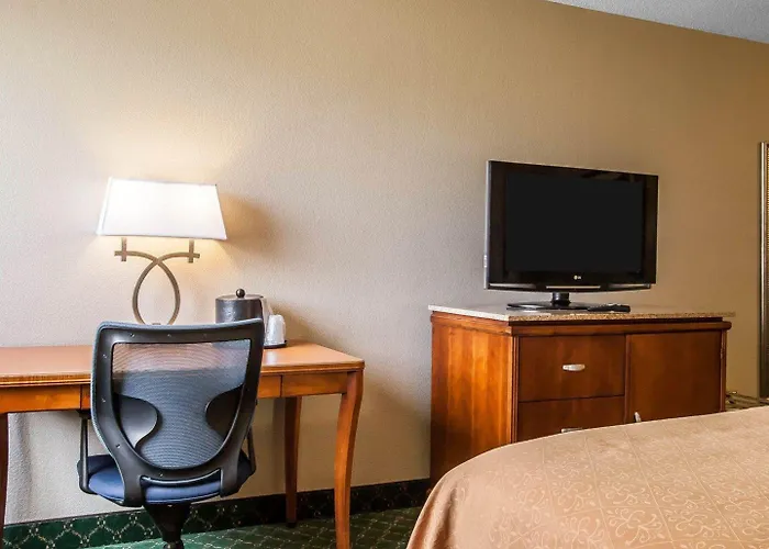 Quality I-57 Inn Cairo